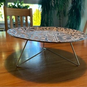 DecorTray w/metal stand.Blue with hint of green.Use to display your items.